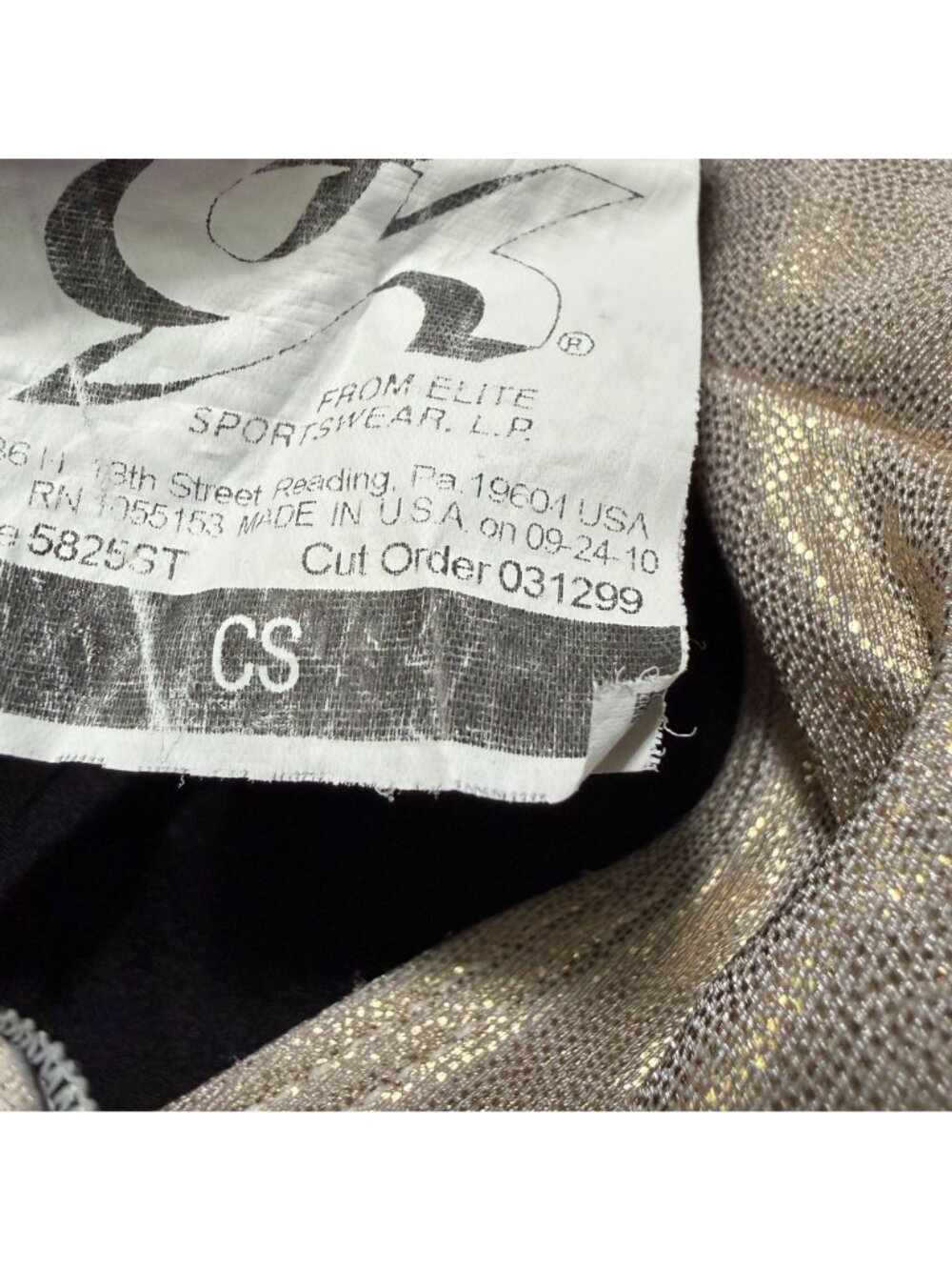 GK Child Small Long Sleeve Leotard Metallic Black and gold - Picture 6 of 6